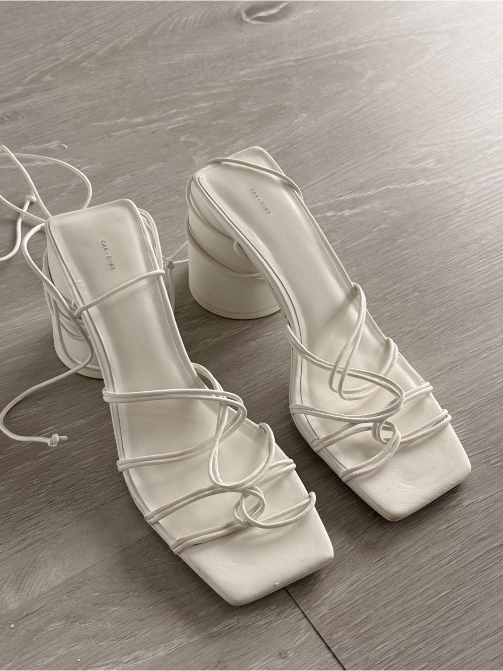Oak + Fort Strappy Square-Toe Block Heel Sandals - White